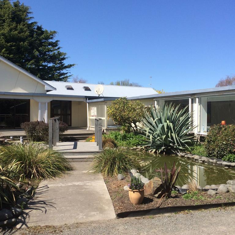 Water Lily Garden Bed and Breakfast Christchurch Exteriör bild